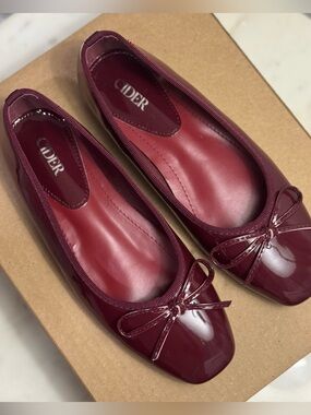 CIDER Bow Decor Square Toe Ballet Mary Jane Flats: Wine